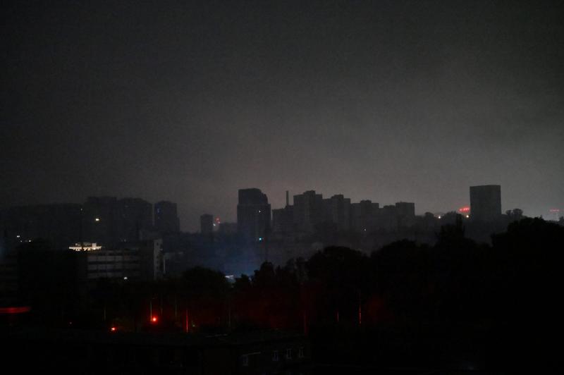 Guerra in Ucraina: Nella notte missili su Kiev, mezza capitale al buio