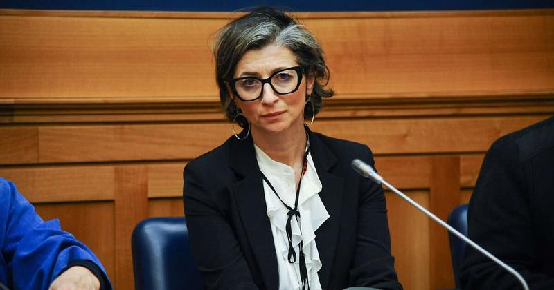 Quando la “verità assoluta” non abita nei salotti televisivi