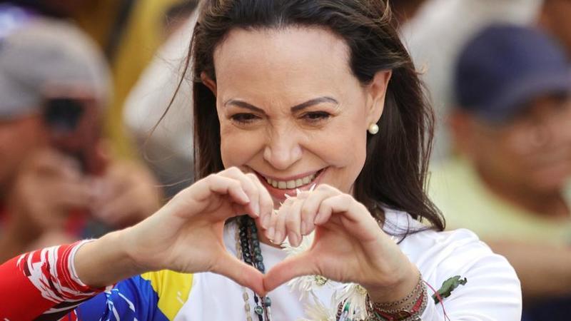 Un Nobel que sacude el tablero venezolano