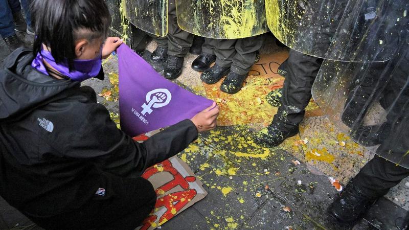 Ecuador | Femizide in Ecuador: „Banden markieren mit toten Frauen Territorien“ Ecuador | Femizide in Ecuador: „Banden markieren mit toten Frauen Territorien“