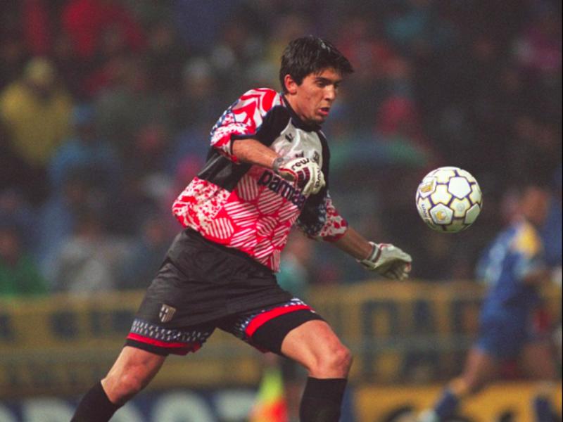 30 anni fa l'esordio tra i pali del portiere più forte del mondo