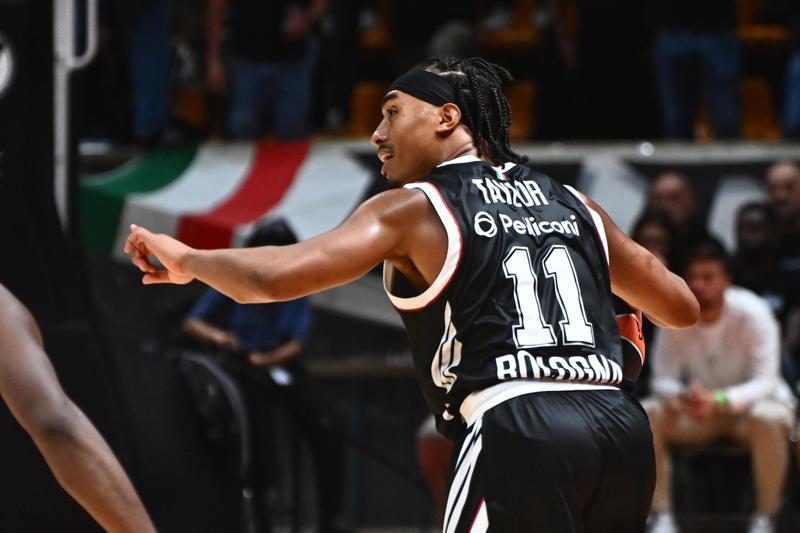 Virtus, influenza per il play Brandon Taylor: non sarà in campo a Udine