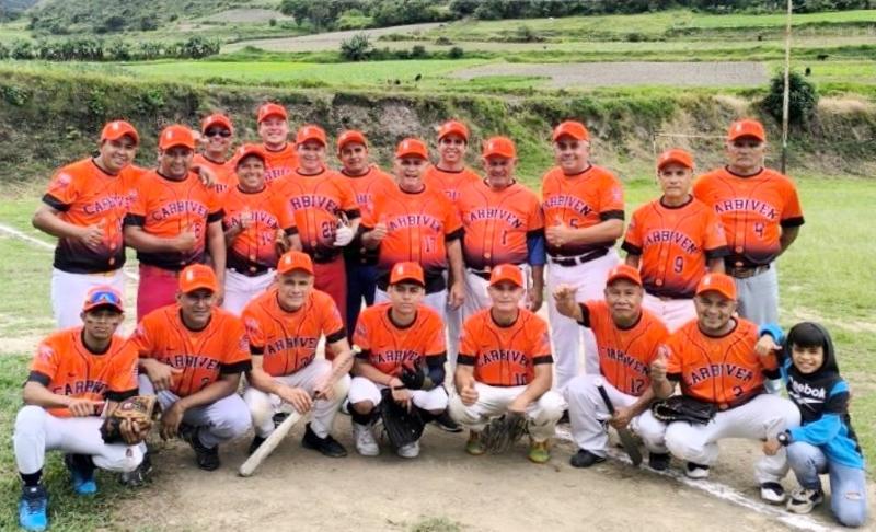 Finales de sóftbol en La Puerta: Carbiven vs Piratas e Indios vs Deportivo La Cordillera  Finales de sóftbol en La Puerta: Carbiven vs Piratas e Indios vs Deportivo La Cordillera
