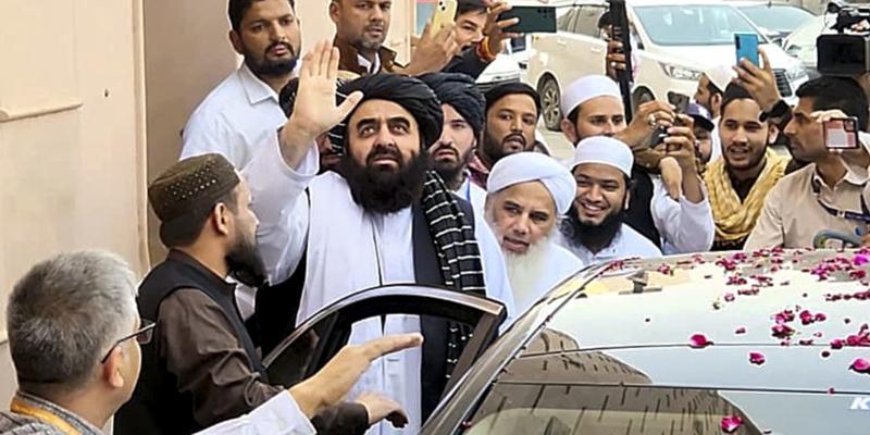 'No Political Conversation': Afghan Foreign Minister's Visit to Darul Uloom Deoband Draws Large Crowds