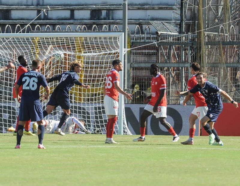 Rimini, Lepri firma il blitz a Perugia. Brutto scherzo all’ex Braglia