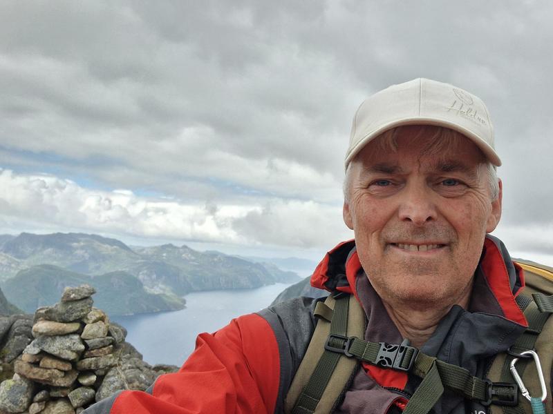 Kanskje villreinen setter mer pris på turfolk enn jegere?