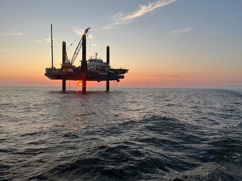 Sotto il mare Adriatico c’è acqua dolce. Dall’Isola delle Rose ai pozzi Agip di Venezia: cosa sappiamo finora