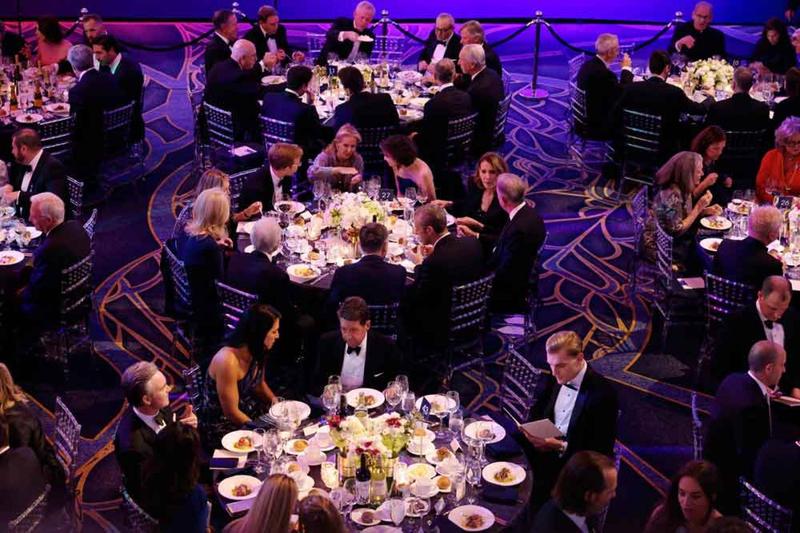 Falta de educação e de desconfiômetro