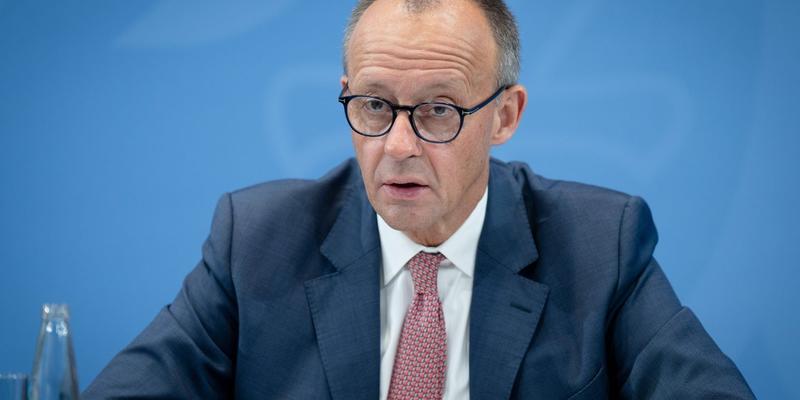 Friedrich Merz auf dem Weg nach Ägypten