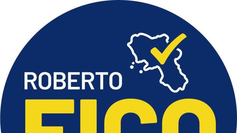 Roberto Fico presenta la listadel presidente: Â«Nuoveenergie, competenze e ideeÂ al servizio del progettoÂ»