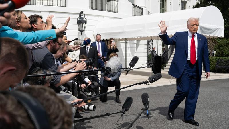 Hofpresse im Weißen Haus: MAGA-Reporter schützen Trump vor kritischen Fragen Hofpresse im Weißen Haus: MAGA-Reporter schützen Trump vor kritischen Fragen