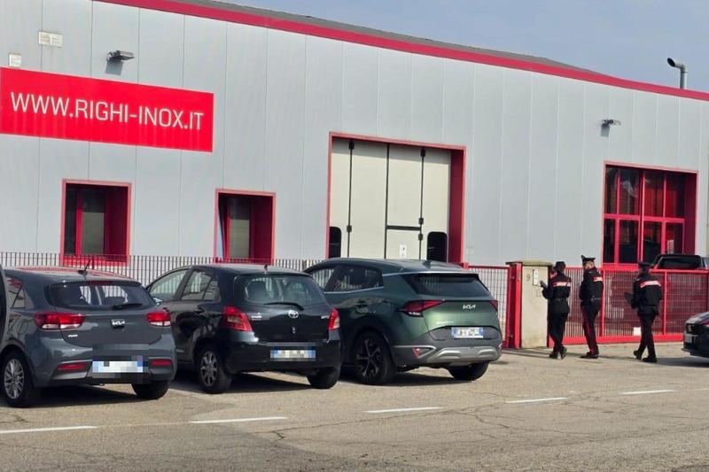 Tragico incidente sul lavoro, colpito alla testa da un tornio: muore operaio di 29 anni. I colleghi sotto choc