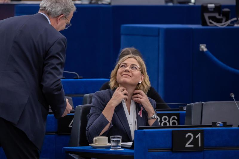 Digitale, la commissaria Ue Virkkunen: “Servono calma e regole uguali per tutti”