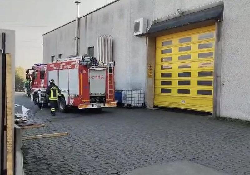 Esplosione in fonderia a Sovico: operaio di 47 anni ustionato al volto da fiammata