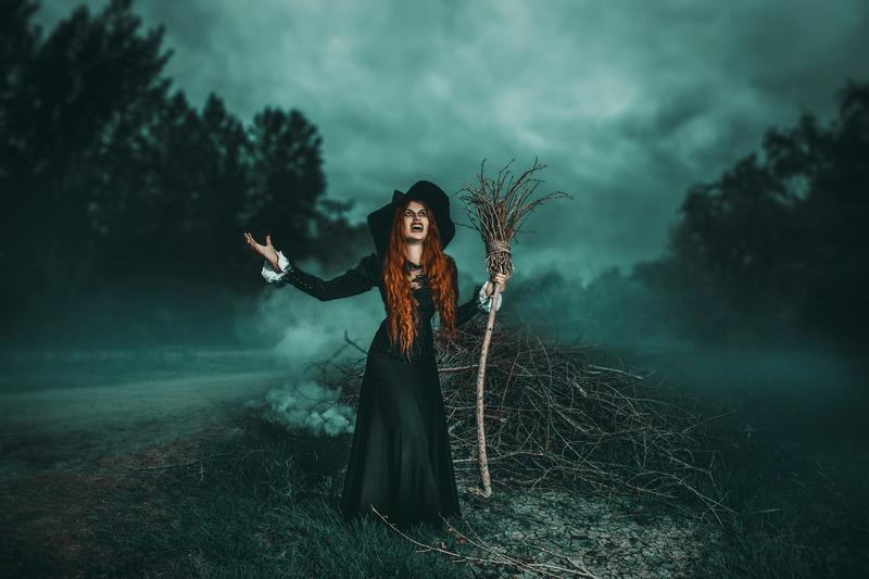 Black hats, cauldrons and broomsticks: the historic origins of witch iconography