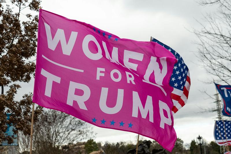Who are the women supporting Trump?