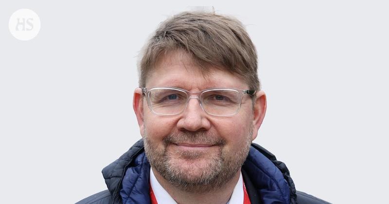 Lukiolainen nauroi, kun kuulin vasta nyt historian suurmiehestä Lukiolainen nauroi, kun kuulin vasta nyt historian suurmiehestä