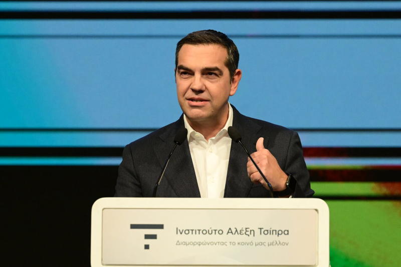 Ορατότης μηδέν: Ένα σχόλιο για την πρώτη συνέντευξη Τσίπρα Ορατότης μηδέν: Ένα σχόλιο για την πρώτη συνέντευξη Τσίπρα