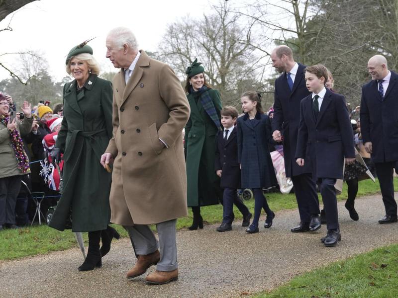 Dal taxi di Filippo ai tunnel del Palazzo, le vie di fuga segrete della royal family