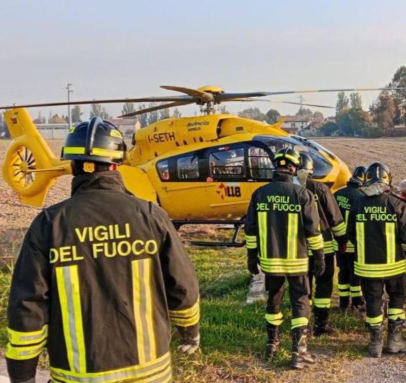 Schianto fra auto a Cadelbosco Sopra, grave uno dei feriti