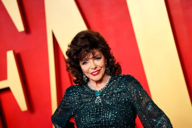 Joan Collins hailed at conservative shindig