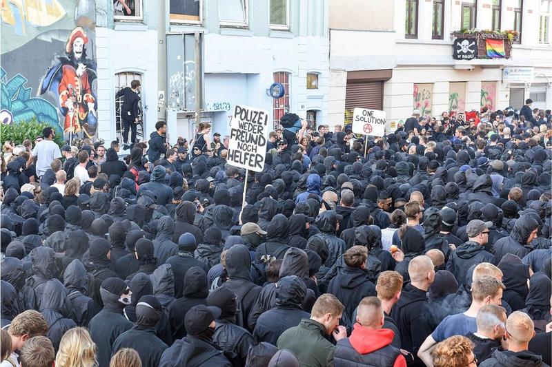 Antifa kao udarna pesnica establišmenta