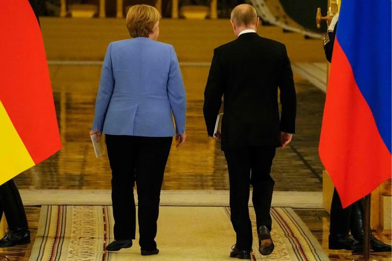 Zakasnela otkrića Angele Merkel