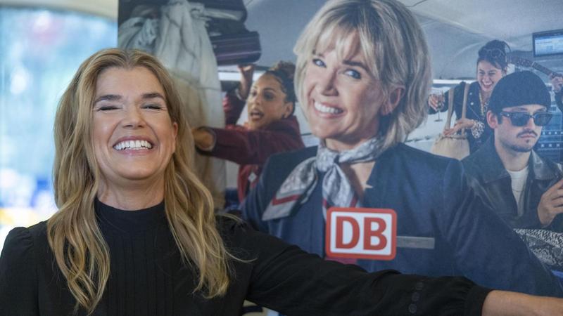 Mein Zug hat 77 Minuten Verspätung: Über Engelke kann ich nur lachen