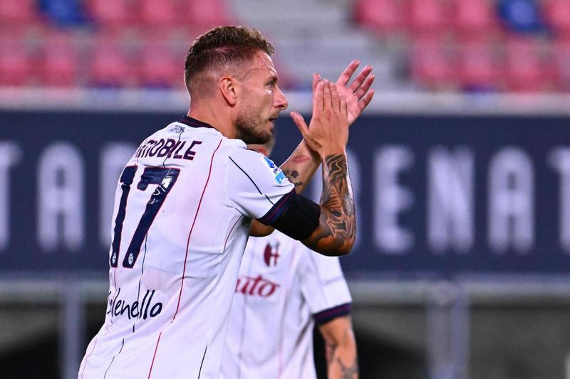 Sequestrata la Ciro Immobile Academy: “Abuso edilizio”. Indagati familiari del bomber del Bologna. “Vicenda che mi addolora”