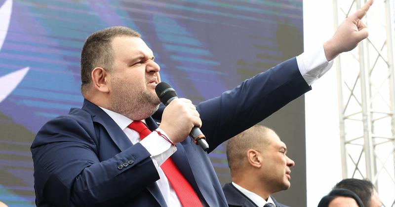 Делян Пеевски като Георги Димитров