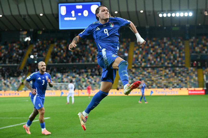 Retegui e Mancini portano l'Italia ai playoff dei Mondiali 2026: 3-0. Fischi del pubblico all'inno di Israele /