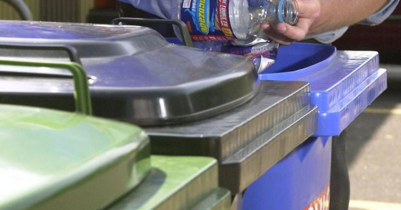 Council spends £350,000 changing BIN LIDS to avoid colour confusion
