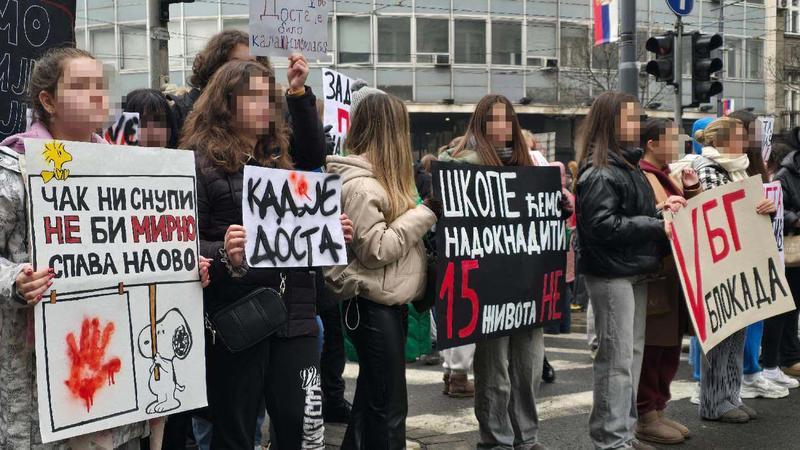 Direktorka Gimnazije “Sveti Sava”: Škola nije u blokadi, neki đaci pružili podršku učenicima Pete