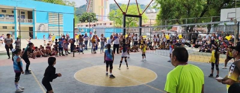 Inaugurado Campeonato Interescuelas de Volibol Menor en honor a “José Gregorio Hernández” Inaugurado Campeonato Interescuelas de Volibol Menor en honor a “José Gregorio Hernández”
