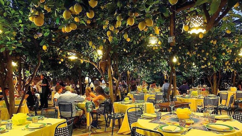 Ristorante Da PaolinoÂ a Capri, il Comune: abbattaalcune opere abusive