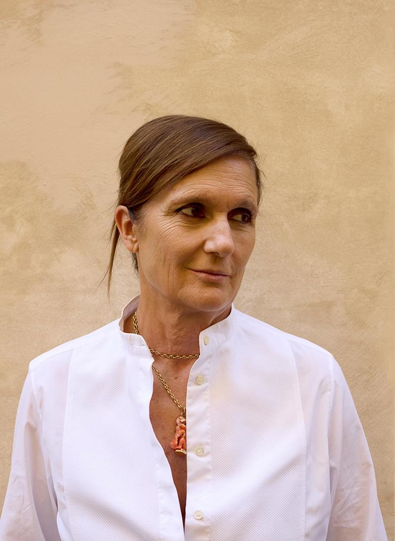 Fendi, eleganza e femminismo: “Chiuri specchio del mondo”