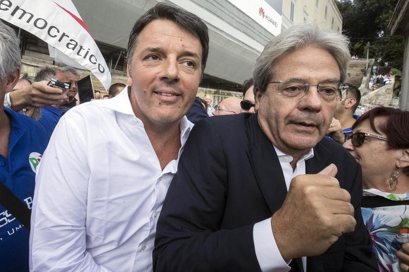 Il Pd s’interroga sul “peso” del M5S. E Renzi attacca Gentiloni...
