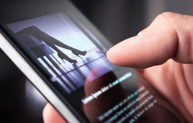 Su ChatGpt arrivano i contenuti erotici. Ma solo per utenti adulti verificati