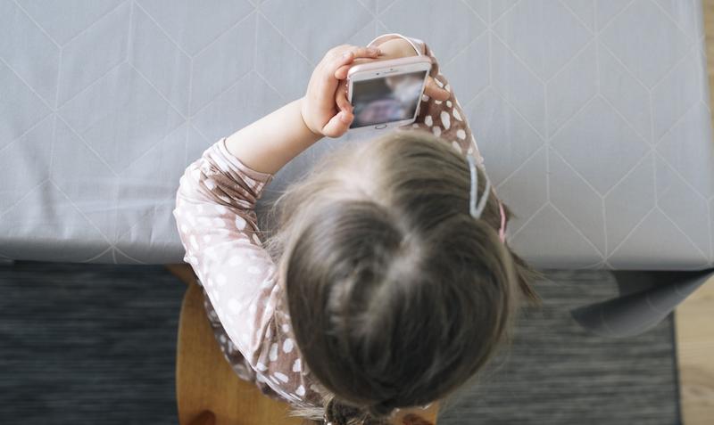 Yhteiskunta | Lukijalta: Ruutuajalle rajat – on korkea aika palauttaa järki kehitykseen