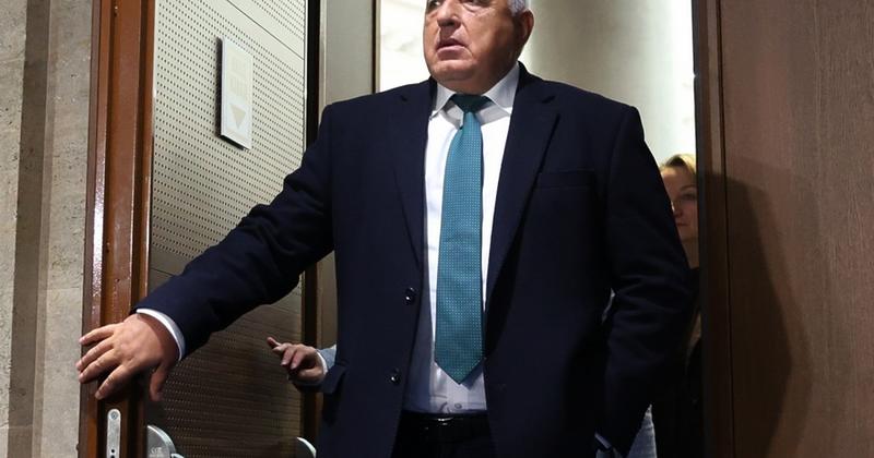 Преформатирането е започнало, Пеевски чака