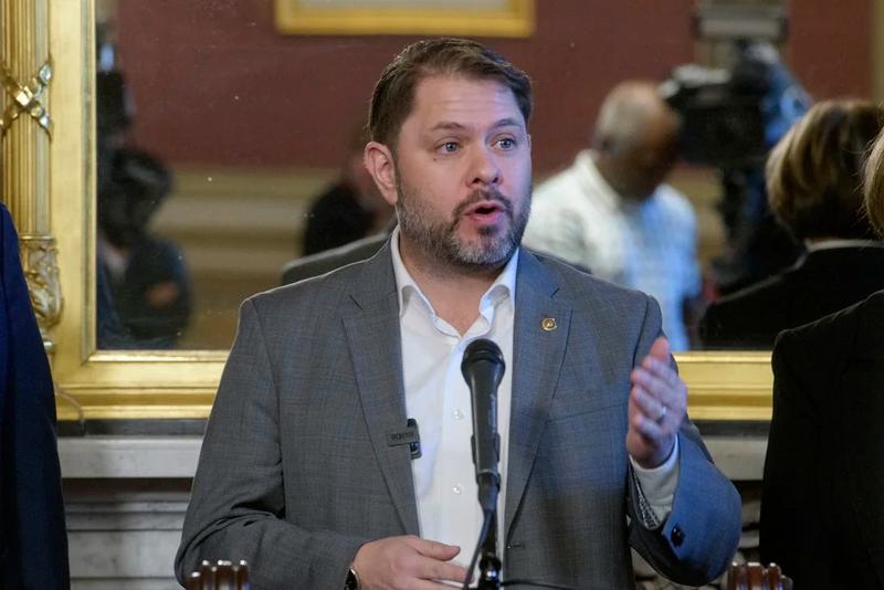 Ruben Gallego is quickly becoming one of the worst senators