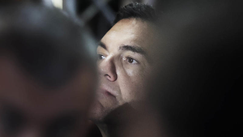 Ο Τσίπρας, η ΕΔΑ και το θεσμικό ατόπημα