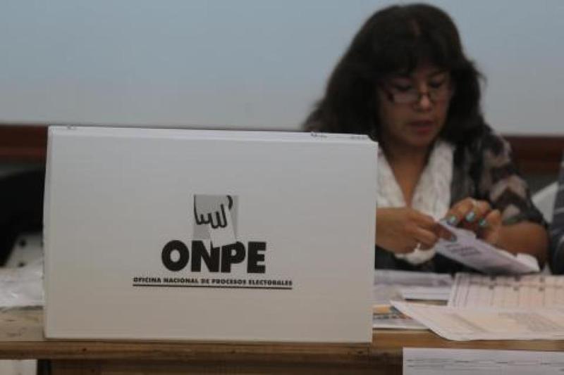 Cien Personas para transformar el Perú