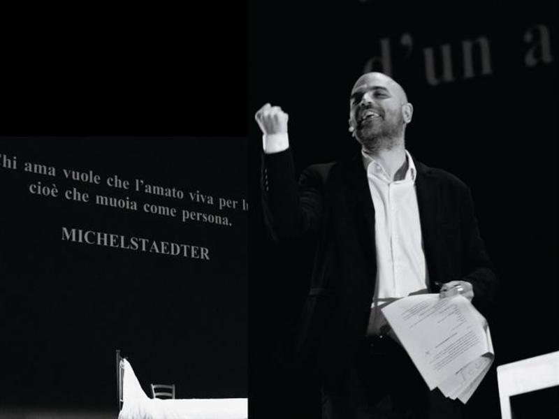 Roberto Saviano, sold outÂ a Napoli per lo spettacolo tratto dal suo nuovo romanzo