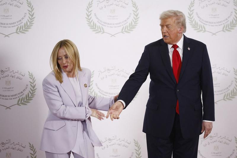 Trump, la “bellissima” Meloni e la geometria (ancora) sessista della politica