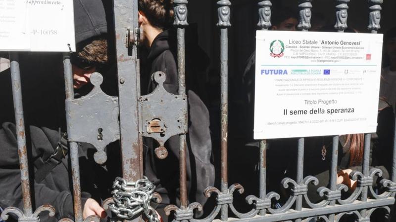 Gaza, i presidi di cinqueÂ istituti superiori occupati: Â«Cari studenti, come voi contro guerre e violenza, ma parliamone in aulaÂ»