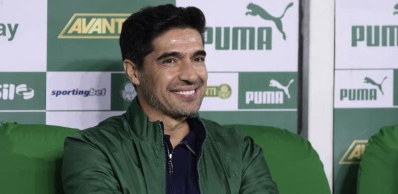 O Palmeiras está como água morro abaixo ou fogo morro acima: ninguém segura