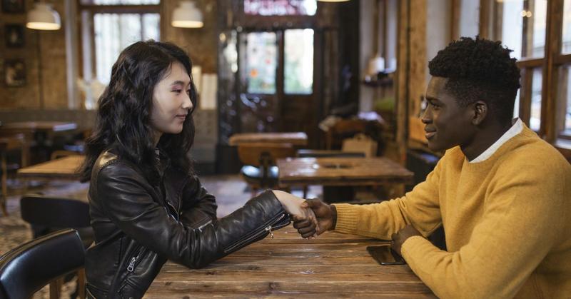 Do Users of Hookup Apps Actually Gain More Sex? Do Users of Hookup Apps Actually Gain More Sex?