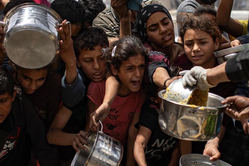 Israele, Hamas viola i patti: “Non restituisce i corpi e si riarma”. Usa minacciano gli islamisti /