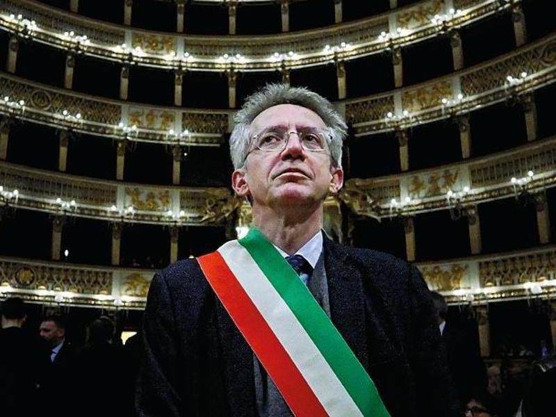 Manfredi :Â«Mi ripresenterÃ²Â a sindaco di NapoliÂ»E guarda avanti senzaÂ ruoli di federatore